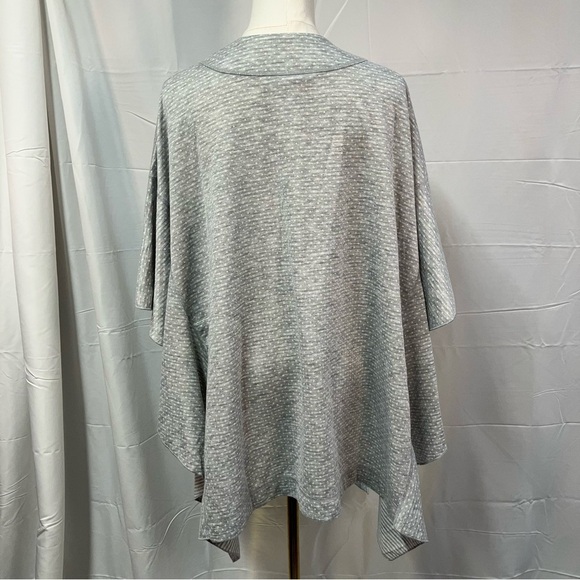Cabi ATC Reversible Cape XS/S Gray White Travel Lounge wear cotton poncho Spring - Picture 9 of 15